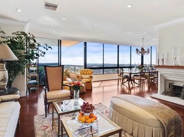 10350 Wilshire Blvd APT 1704, Los Angeles, CA 90024