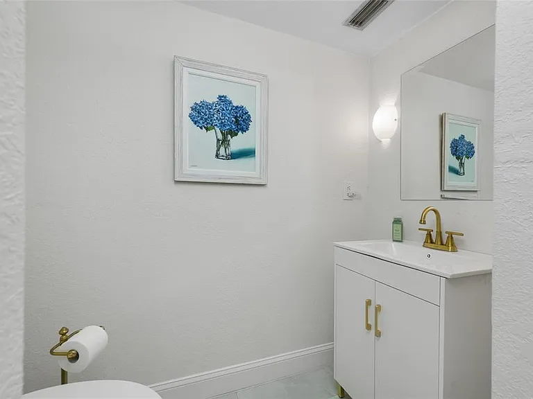 540 59th Ave — Photo 32