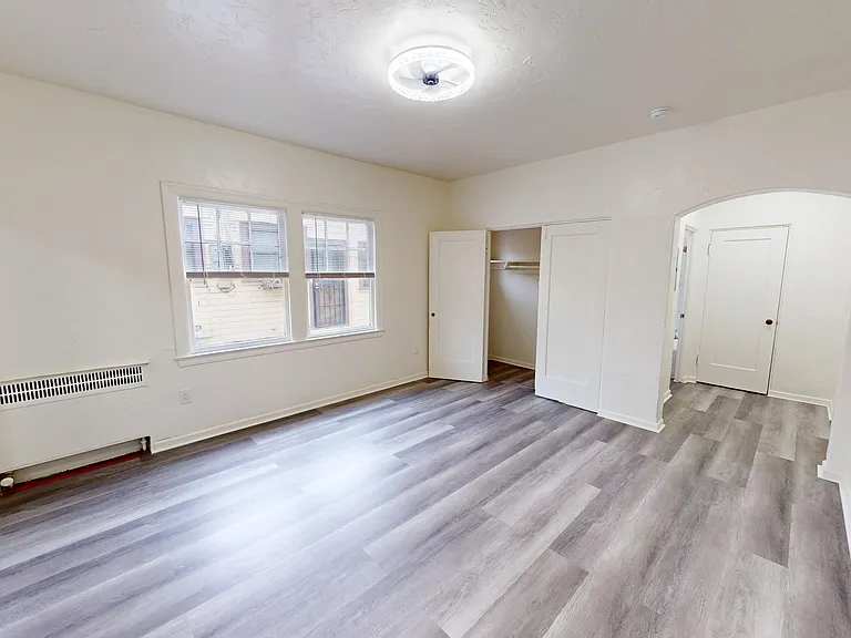 521 W Macarthur Blvd #3 — Photo 7