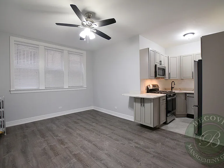 The 1521 Sherwin — Photo 1