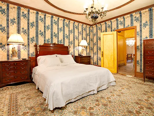 Sold by Sotheby's International Realty | media 31