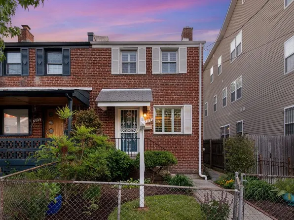 707 Burns St SE, Washington, DC 20019
