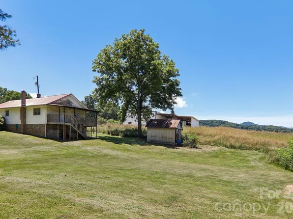 414 Skyline Dr, Canton, NC 28716