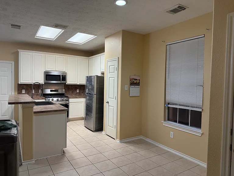 6139 Shelbourne Park Ln #6139 — Photo 3