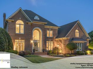 18802 Peninsula Club Dr, Cornelius, NC 28031