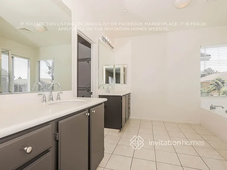 4672 Countrygate Ct — Photo 11