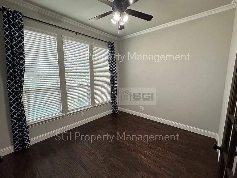 1704 Monahan Dr — Photo 11