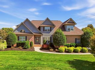 414 Derbyshire Ct, Morristown, TN 37814