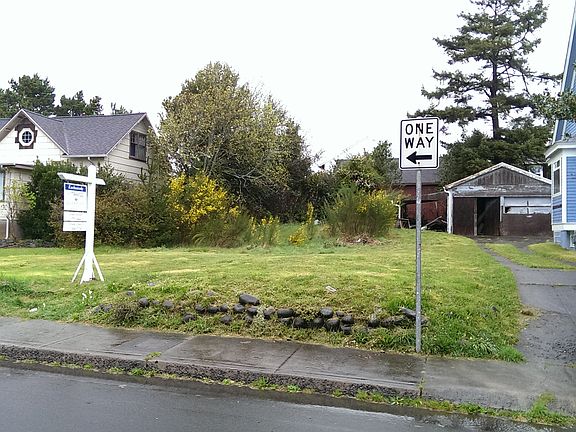 2nd image of 262 S Bradley Ave