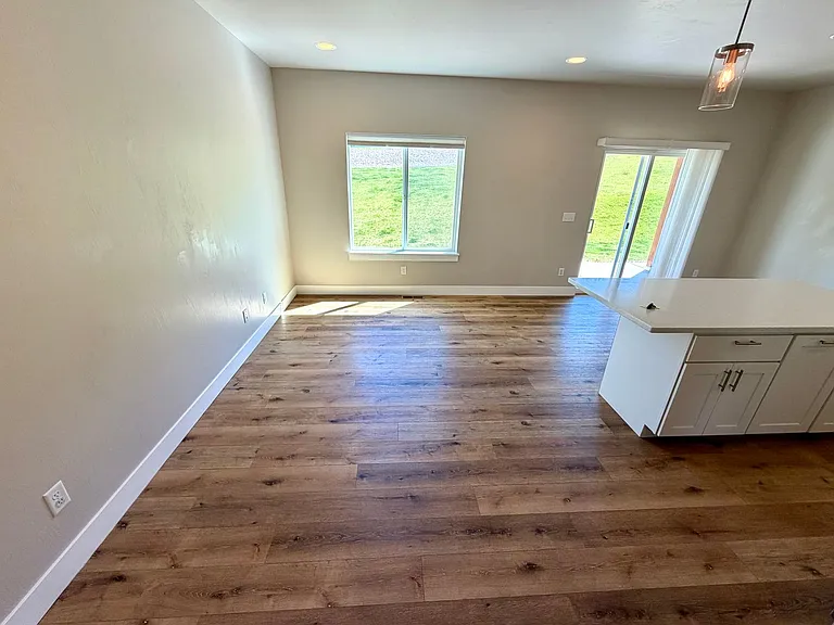3267 Cabernet Dr. — Photo 9