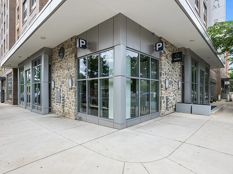 Gilliam Place — Photo 14