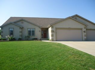 4707 Dogwood Ct, Appleton, WI 54914