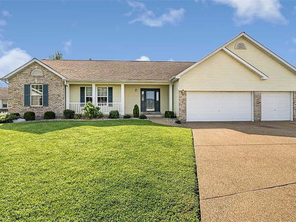 Welcome to 1970 Royal Heir Drive!