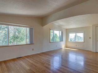 215 Danforth Dr, Sun Valley, NV 89433