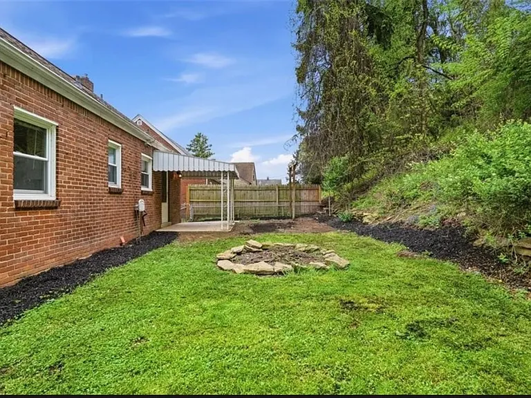 3343 Maple Dr — Photo 32