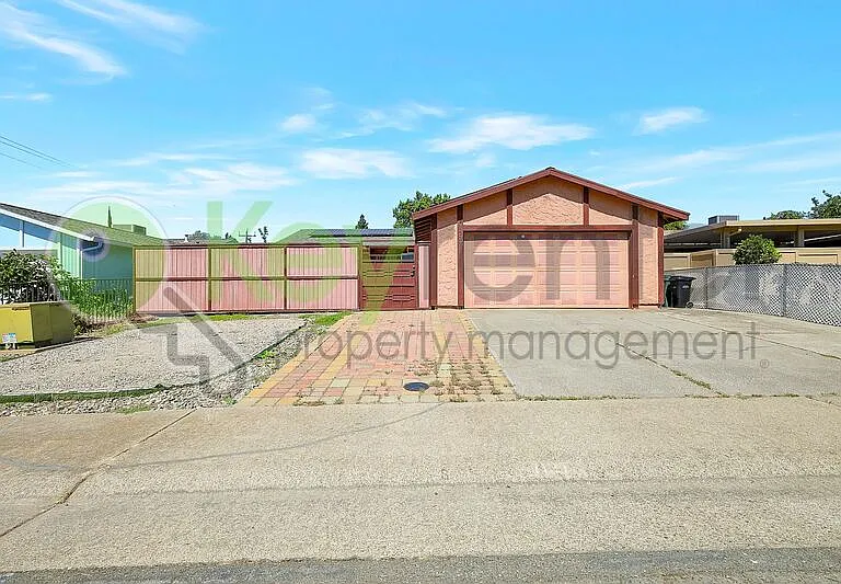7137 Reyn Oaks Way — Photo 1