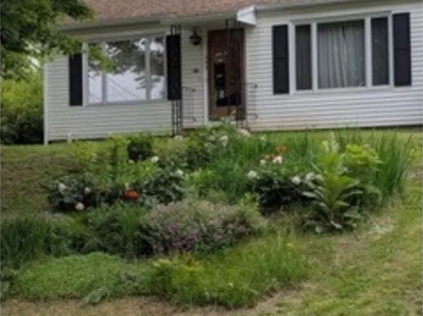 282 Tremont St, Barre, VT 05641