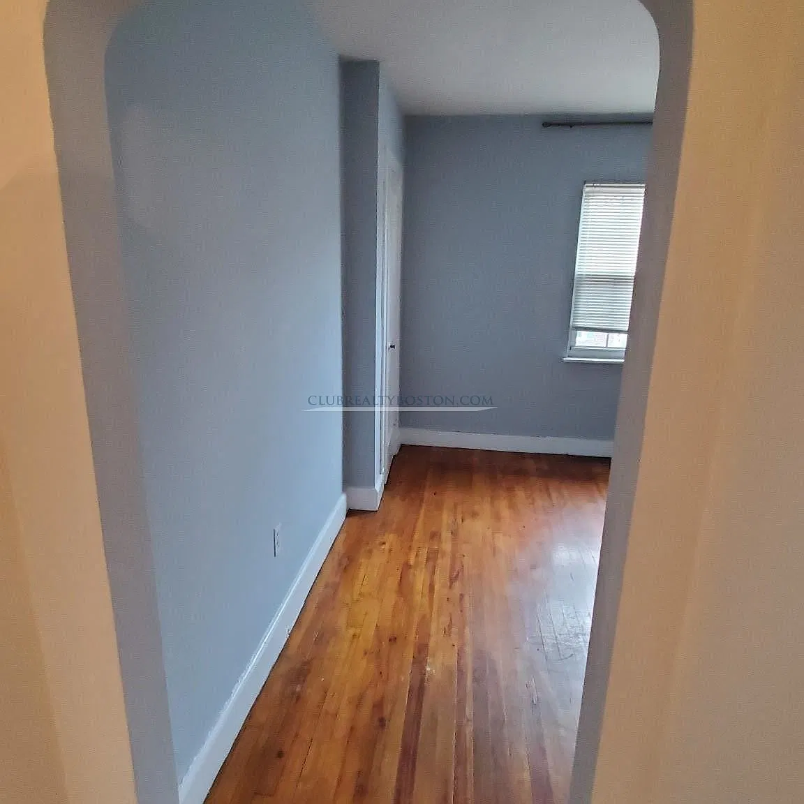 1 bed, 1.0 bath, 700 sqft, $1,950 — Photo 2