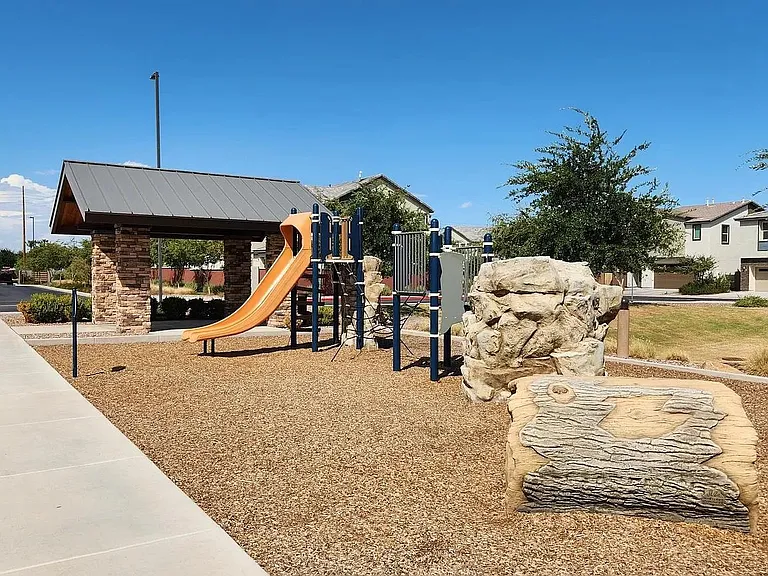 1044 S Sunset Dr — Photo 30