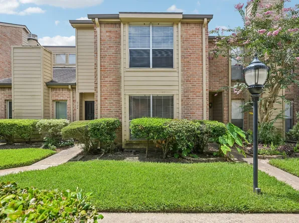 924 Memorial Village Dr #26, Houston, TX 77024