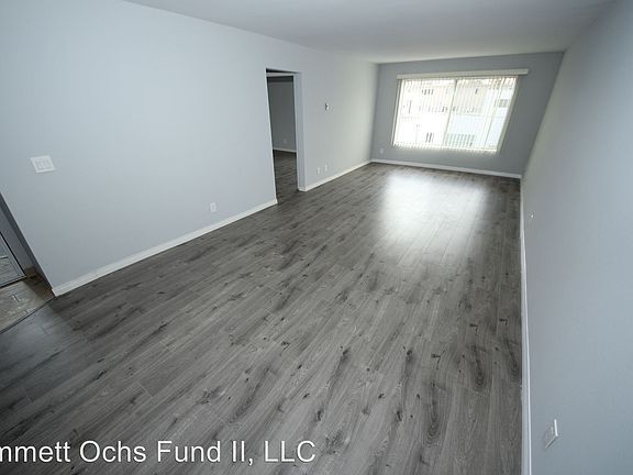 4th image of 1137 6th St APT 304