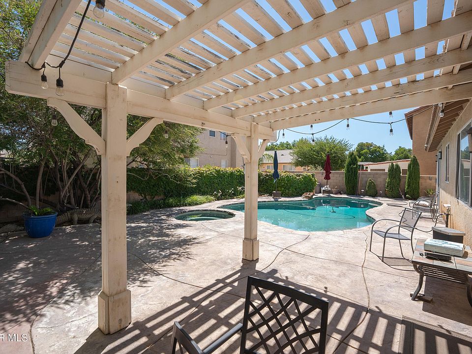 2nd image of 1328 E Avenue H #6