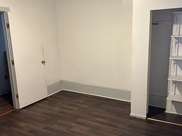 212 S Saint Peter St #1