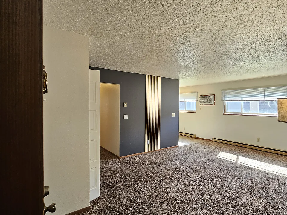 530 5th St E #104