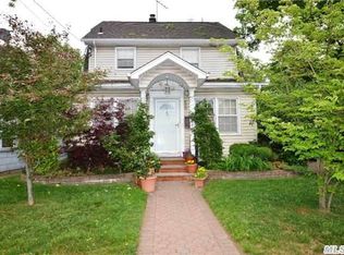 500 Covert Ave, New Hyde Park, NY 11040