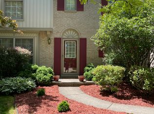 5299 Cloister Dr, Troy, MI 48085