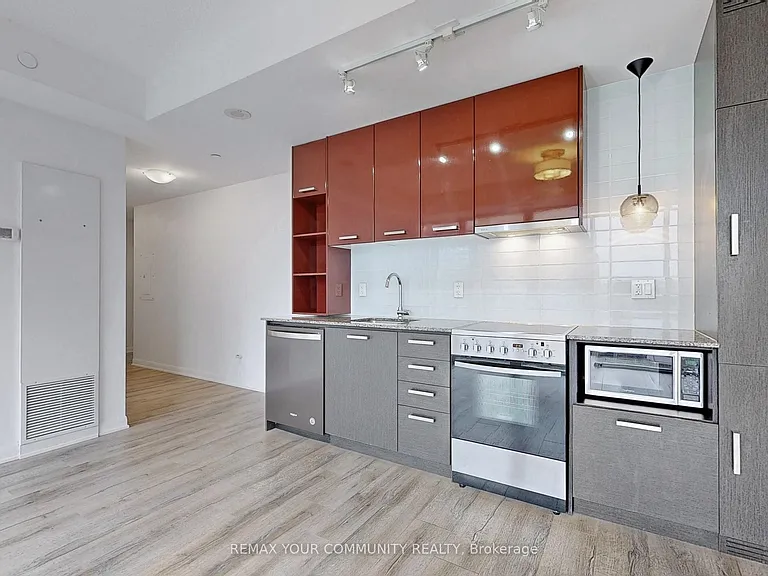 435 Richmond St W #1501 — Photo 7