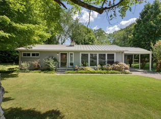 1832 Edgemont Dr, Florence, AL 35630
