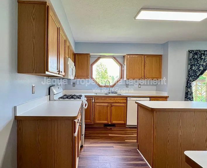 53641 Rolling Meadow Blvd — Photo 8