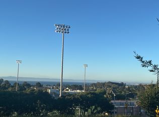 500 Glenwood Cir APT 122, Monterey, CA 93940