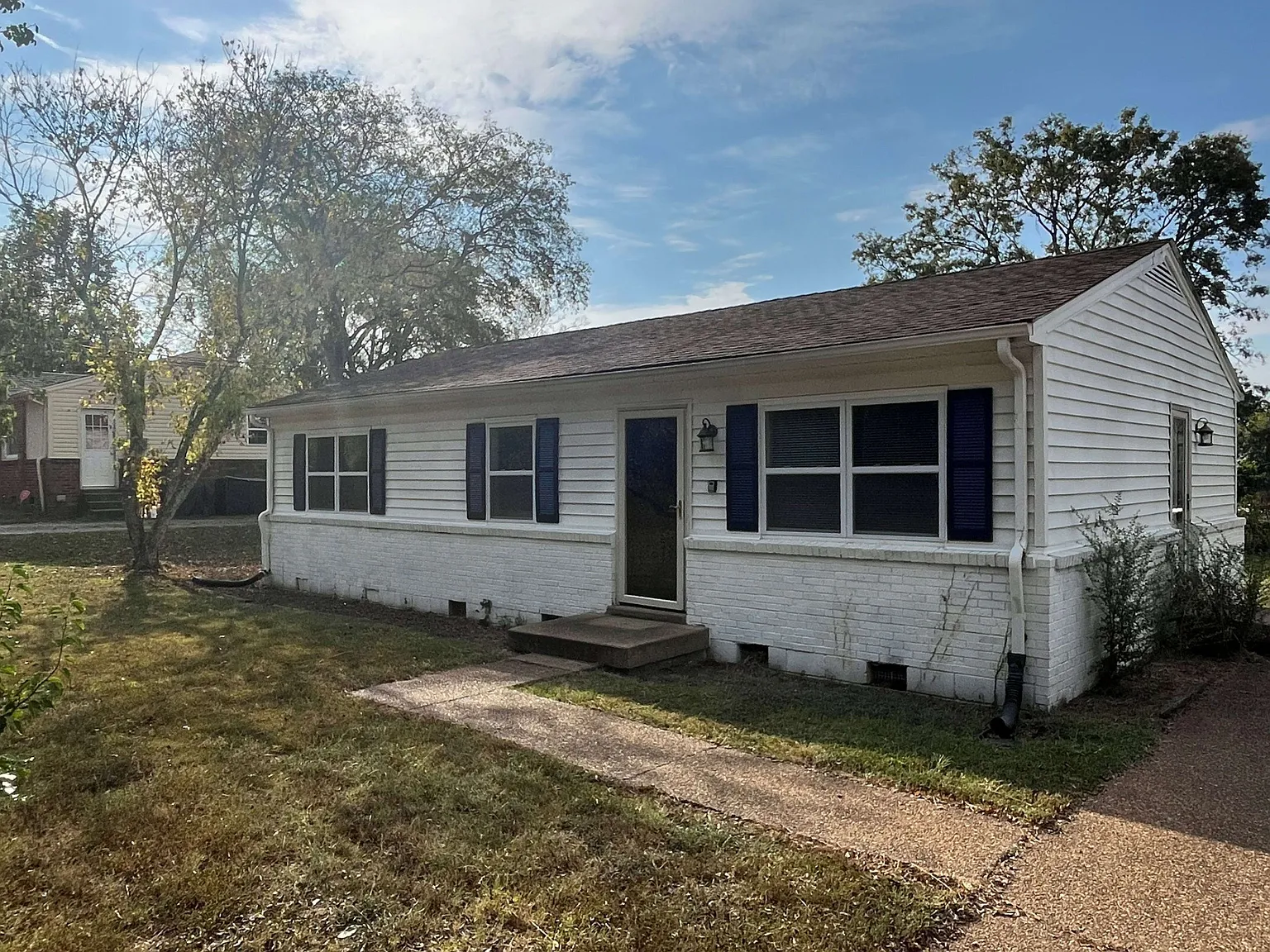 3 bed, 2.0 bath, 1000 sqft, $1,955 — Photo 3