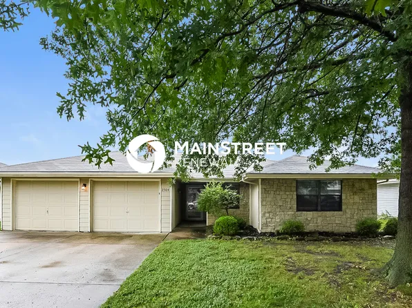 2504 NW 8th St, Blue Springs, MO 64015