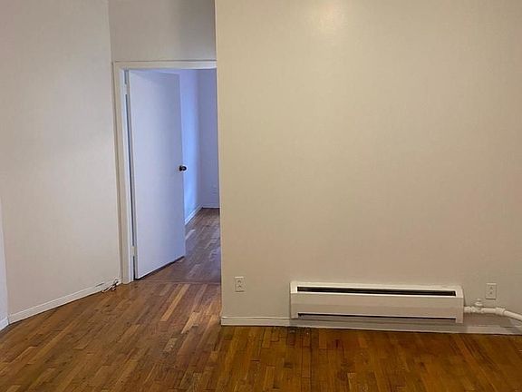 3rd image of 310 E 93rd St #5E1