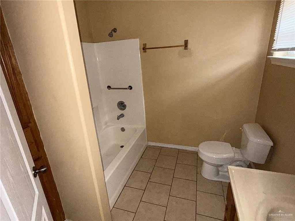 2 bed, 2.0 bath, 972 sqft, $850 — Photo 4