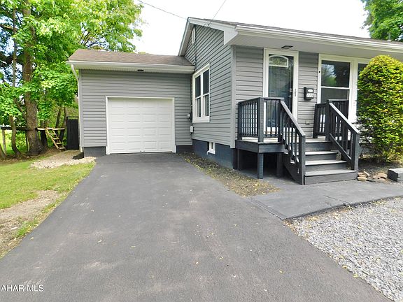 3rd image of 119 Wordsworth Ave