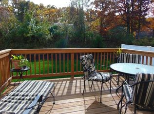 35 Washington Square Cir, Washington, NJ 07882