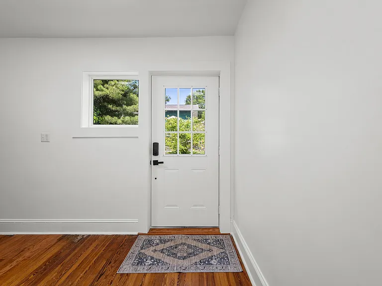 422 W Clifford St #4 — Photo 3
