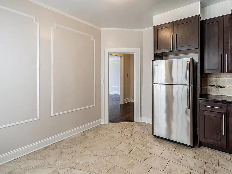 11 Park Place Apartments — Photo 9