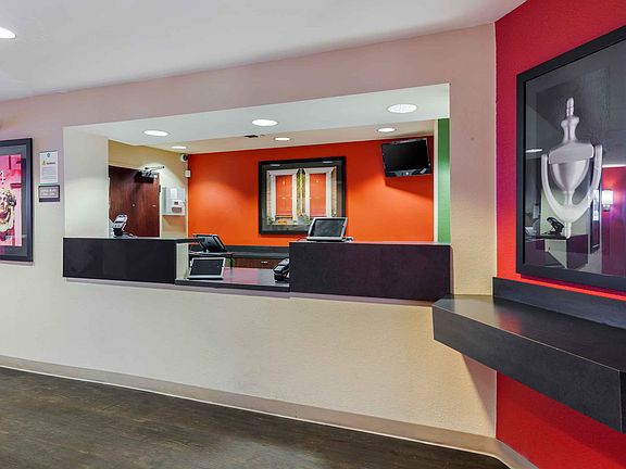 Lobby and Guest Check-in