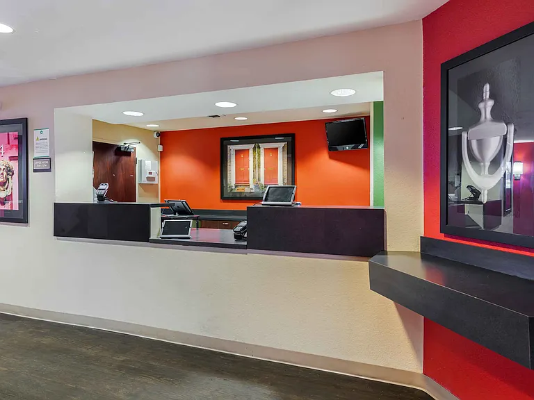 Lobby and Guest Check-in