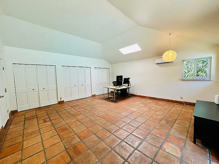 71 Douglass Way — Photo 13