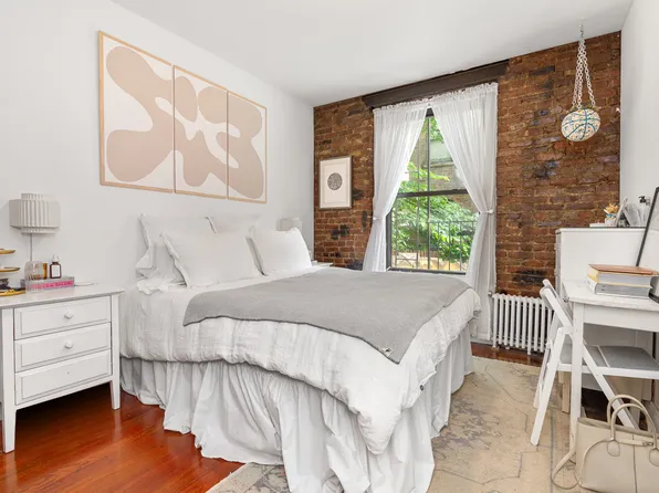 141 West 10th Street image 1 of 4