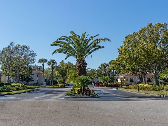 3rd image of 100 Larch Cir NE #2026787