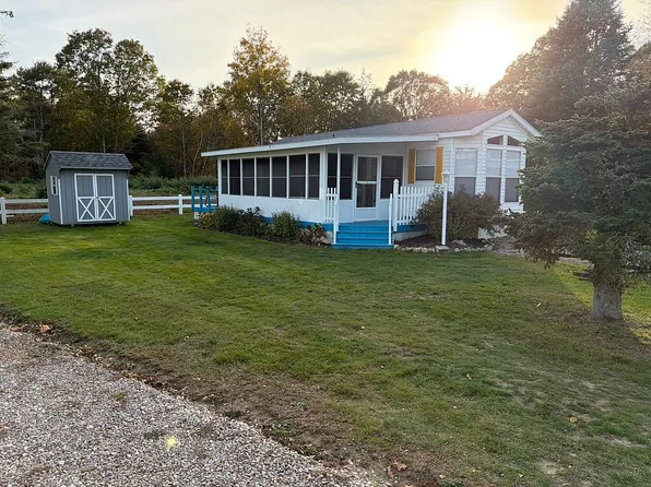 118 Dunns Corner Rd #114, Westerly, RI 02891