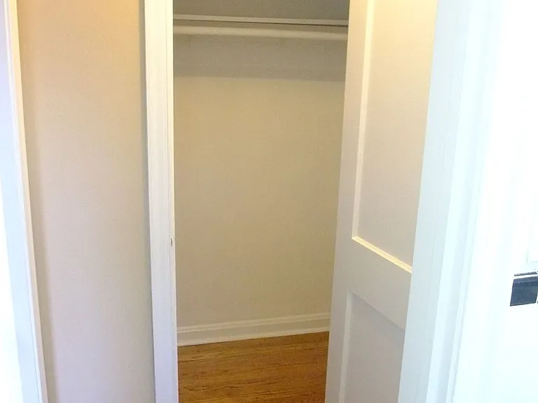 8210 Greenwood Ave — Photo 14
