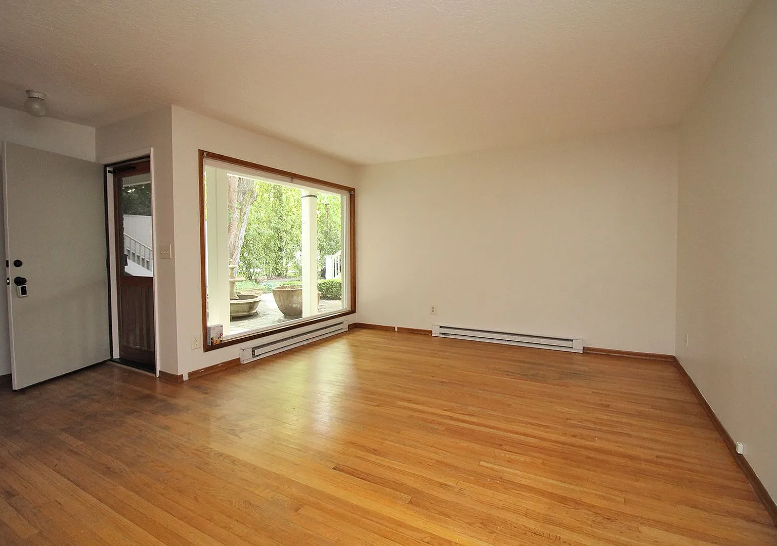 rbhl01 — Photo 3